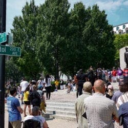 Capitol-Ave-crowd