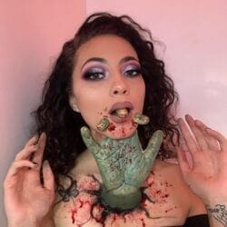 Facetune_23-10-2020-18-43-19-3