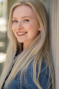 Kyra Wisely Headshot