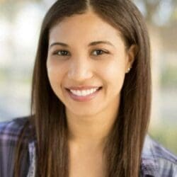 Nicole-Barnes-Commercial-Headshot