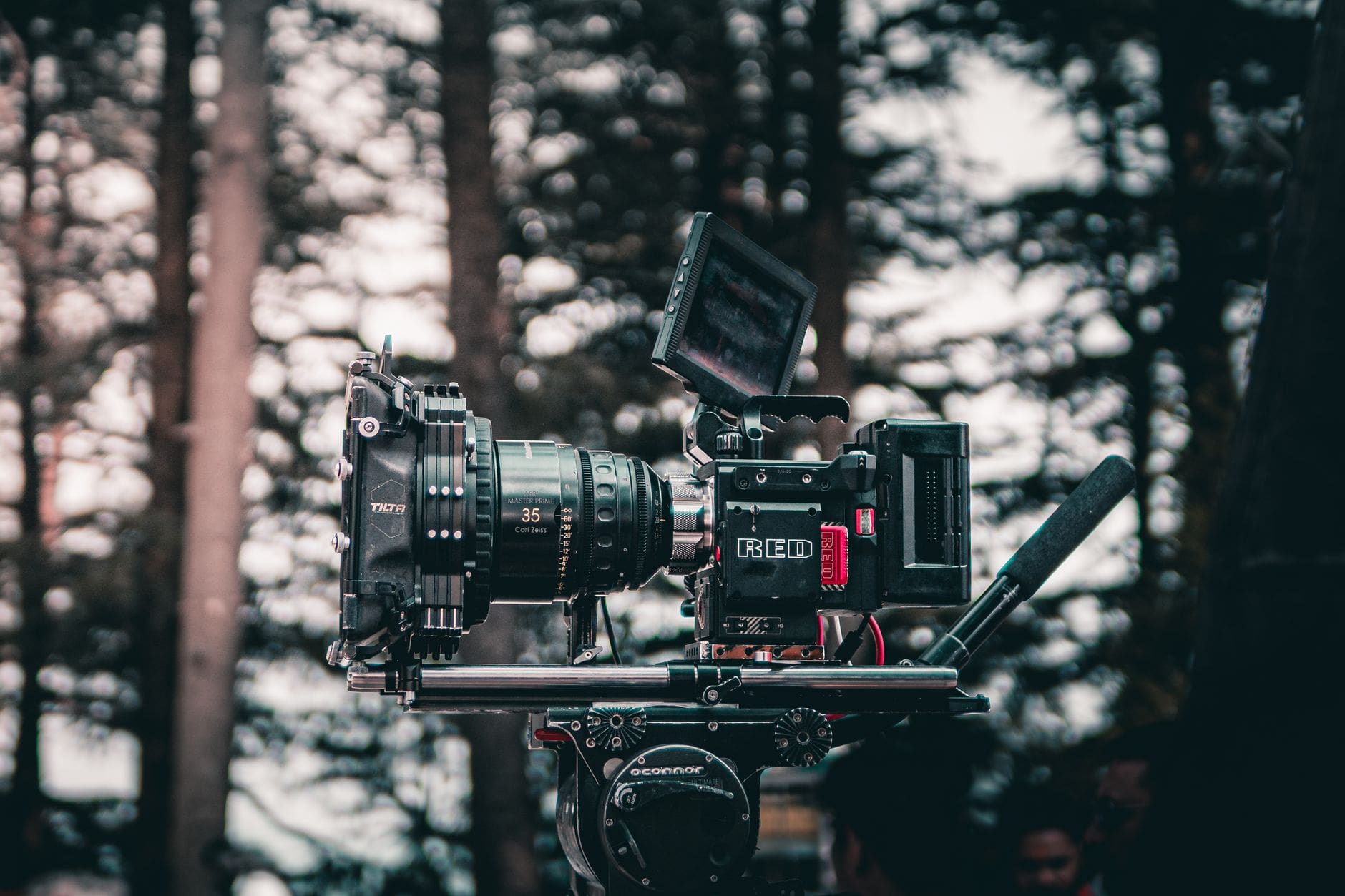 camera focus pulling film set