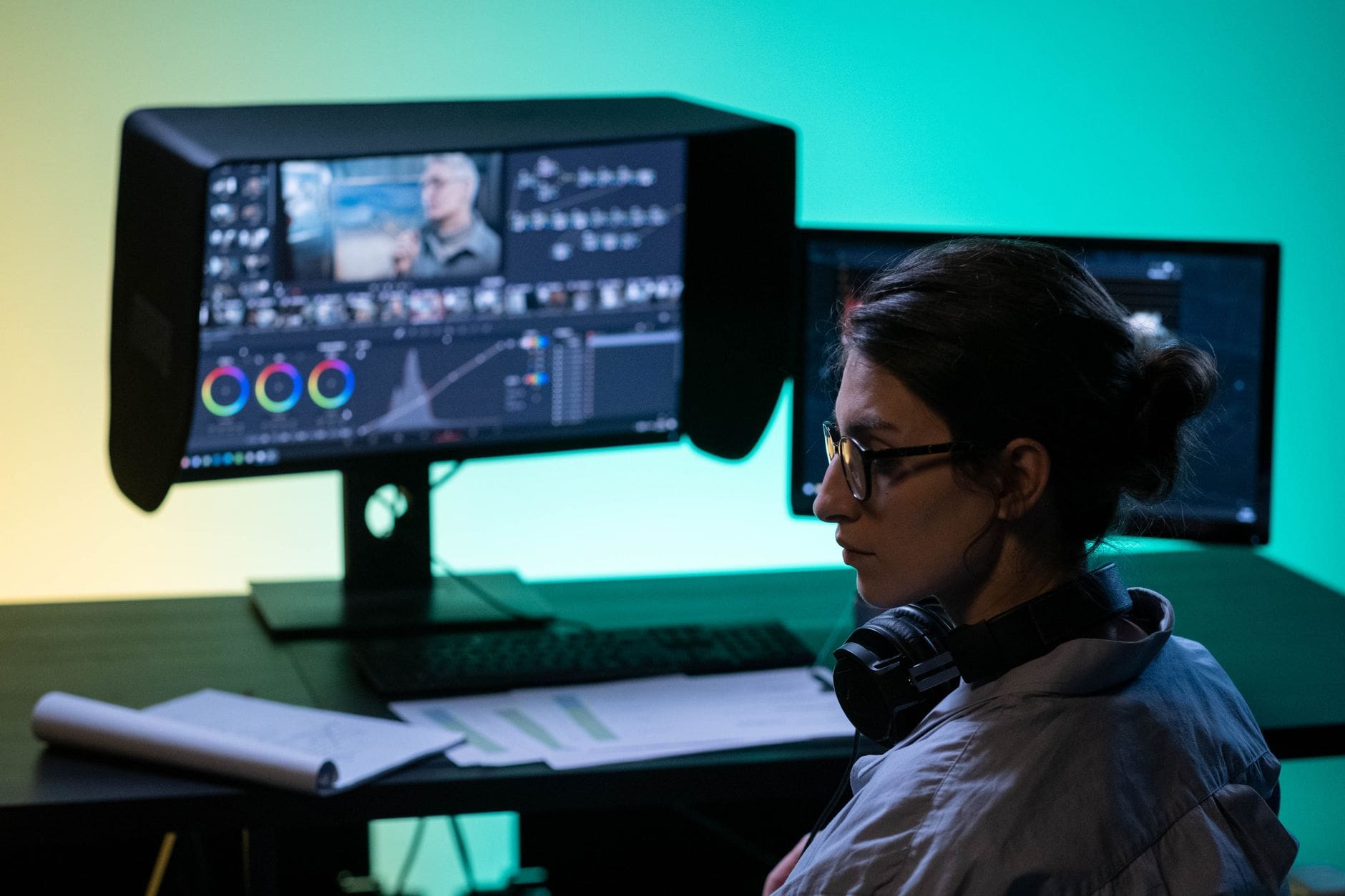 post production monitor visual effects
